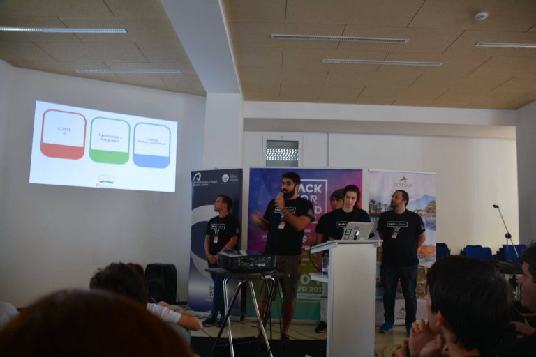 Presentación HackForGood Picomunica